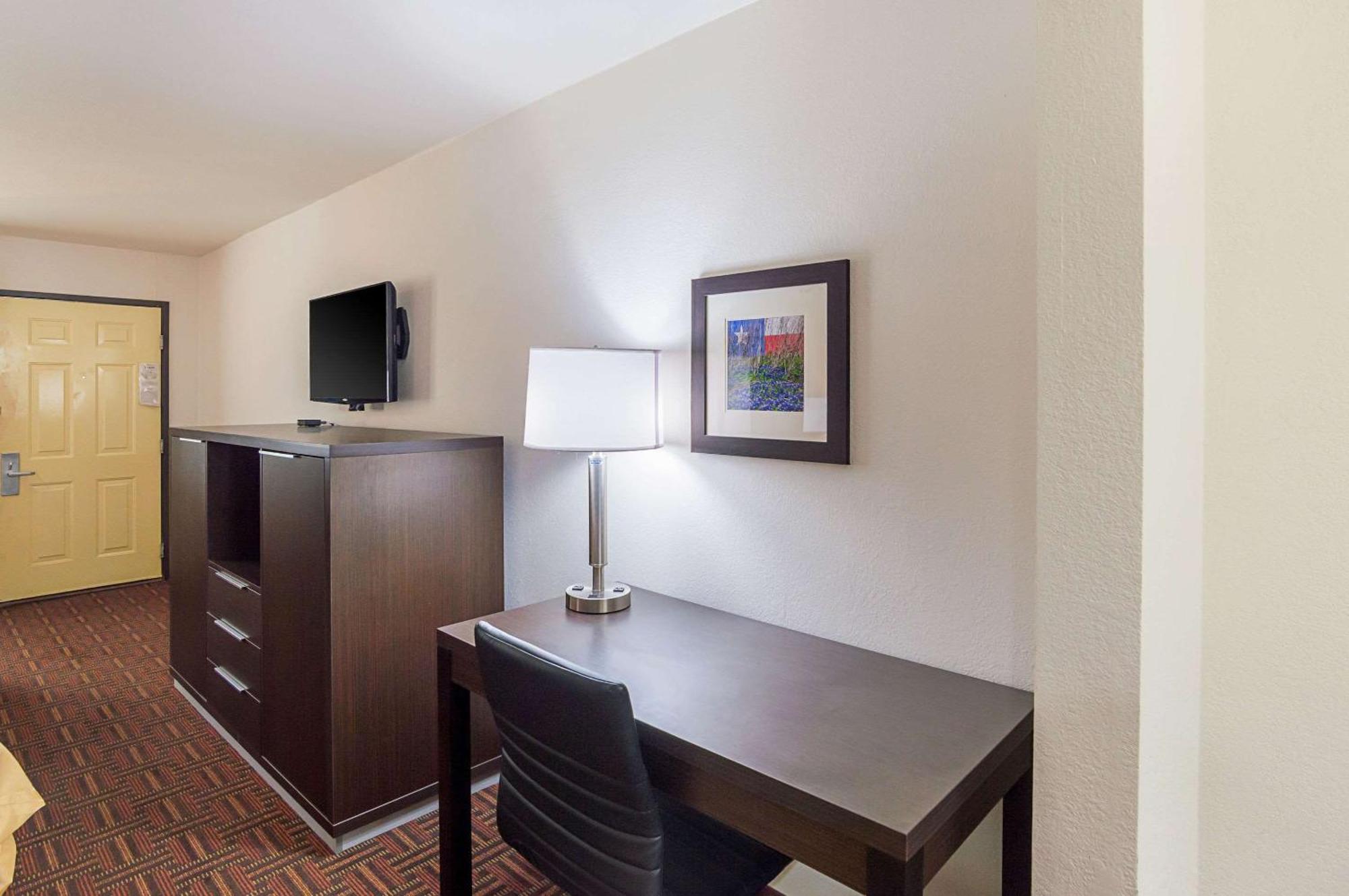 Quality Inn Amarillo I-40 East Exterior foto
